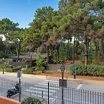 Beautiful Just 5 Minutes From The * Μαρμπέλλα