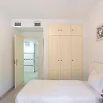 Διαμέρισμα Beautiful Just 5 Minutes From The