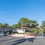 Διαμέρισμα Beautiful Just 5 Minutes From The *