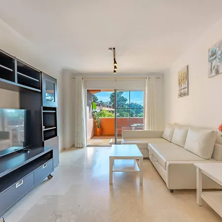 Beautiful Just 5 Minutes From The Apartament *